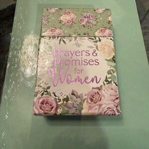 Prayers & Promises for Women - Floral Pink Book